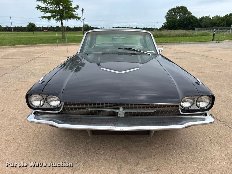 image for item ET6093 1966 Ford Thunderbird 