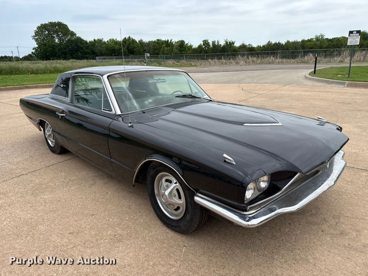 image for item ET6093 1966 Ford Thunderbird 