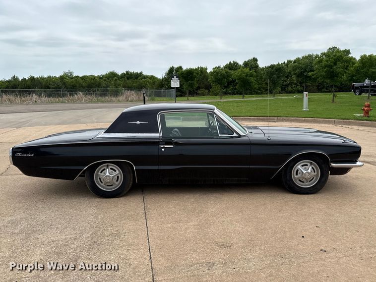 image for item ET6093 1966 Ford Thunderbird 