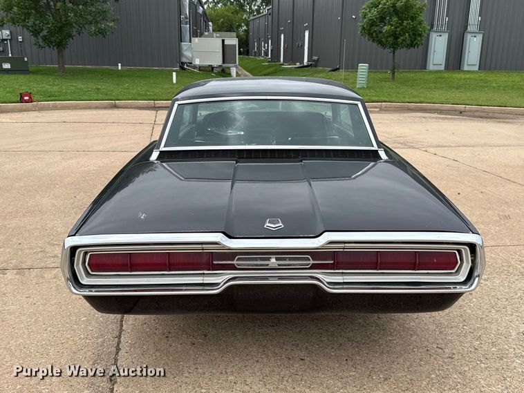 image for item ET6093 1966 Ford Thunderbird 