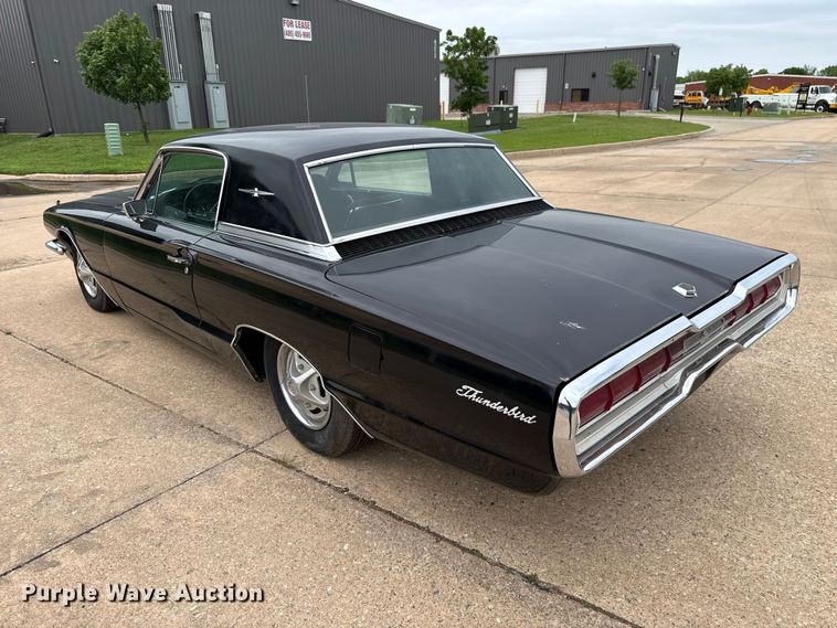 image for item ET6093 1966 Ford Thunderbird 