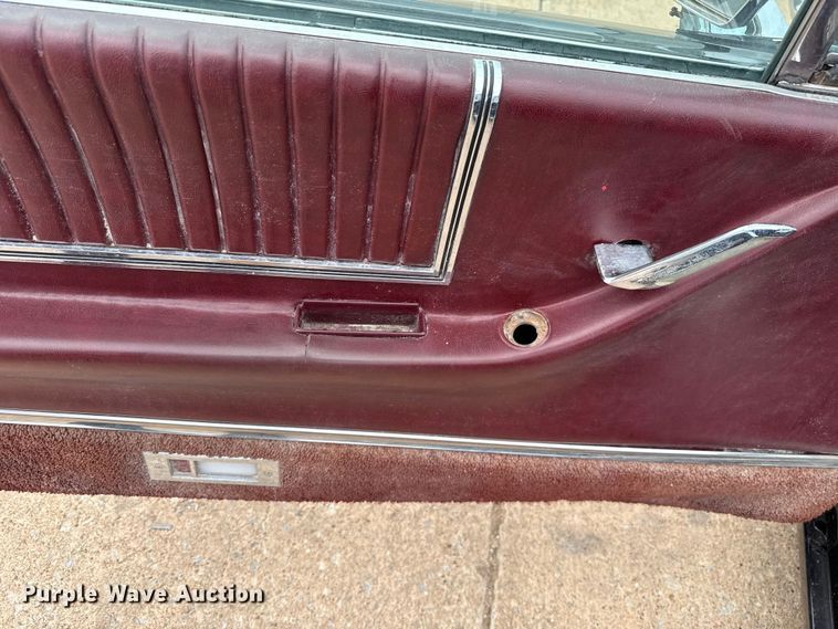 image for item ET6093 1966 Ford Thunderbird 