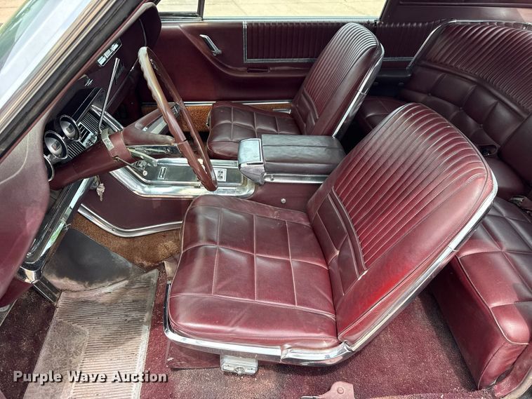 image for item ET6093 1966 Ford Thunderbird 