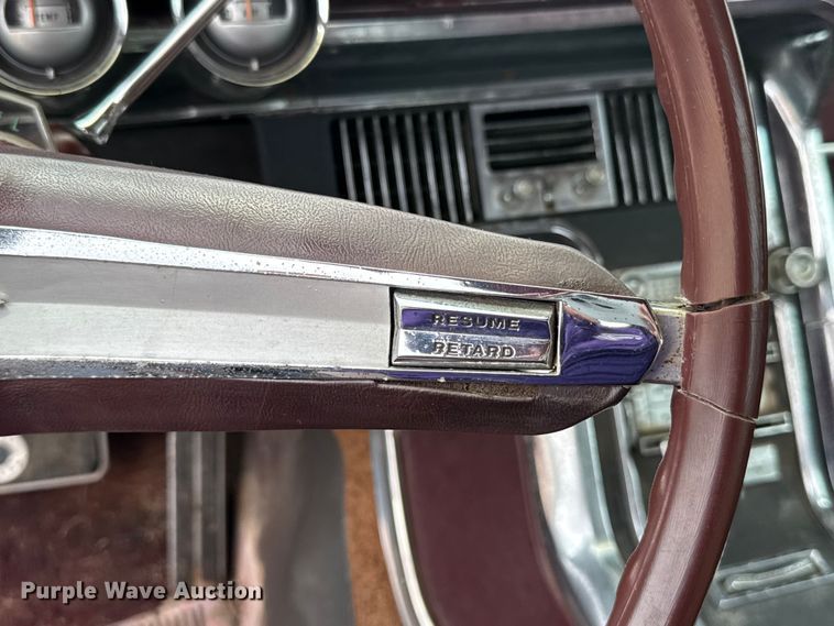 image for item ET6093 1966 Ford Thunderbird 