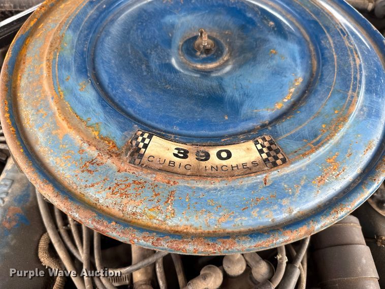 image for item ET6093 1966 Ford Thunderbird 