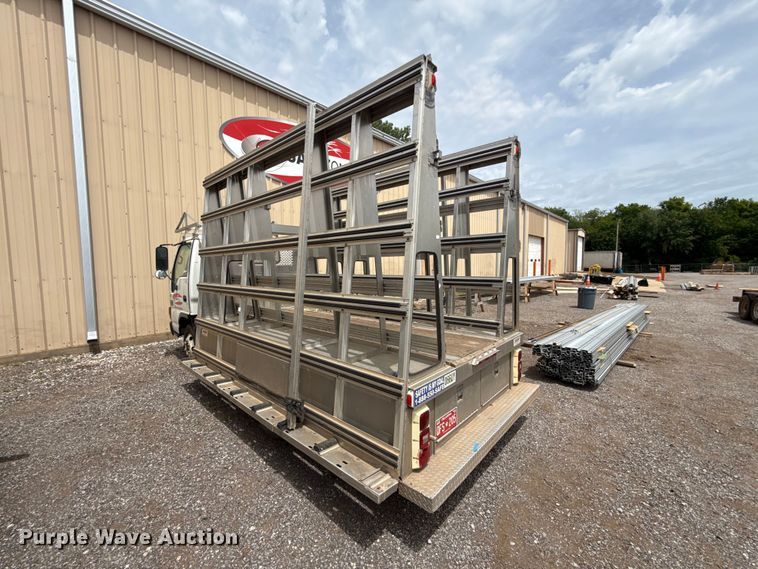 image for item ET6101 2005 Chevrolet W35042 flatbed truck