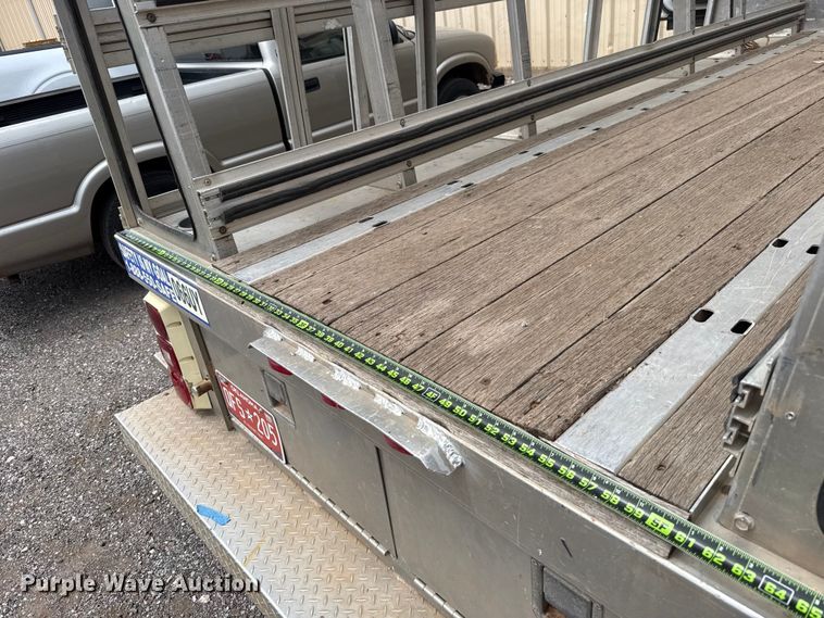 image for item ET6101 2005 Chevrolet W35042 flatbed truck