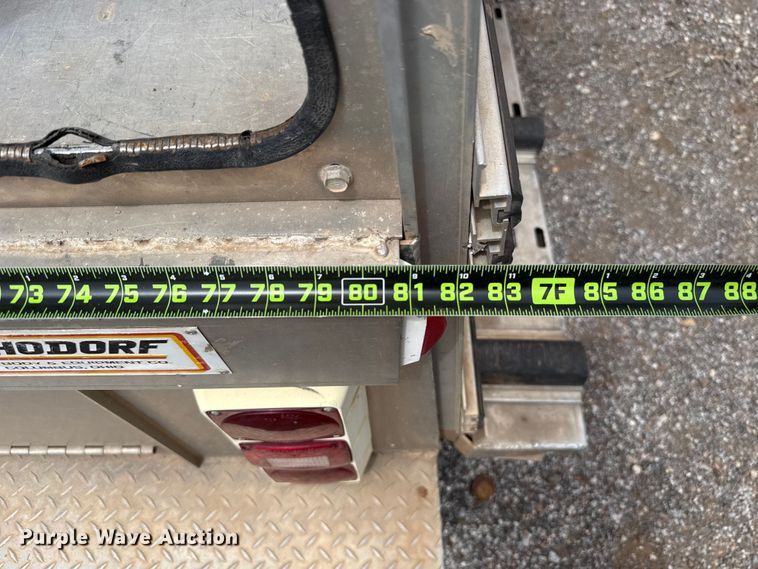 image for item ET6101 2005 Chevrolet W35042 flatbed truck