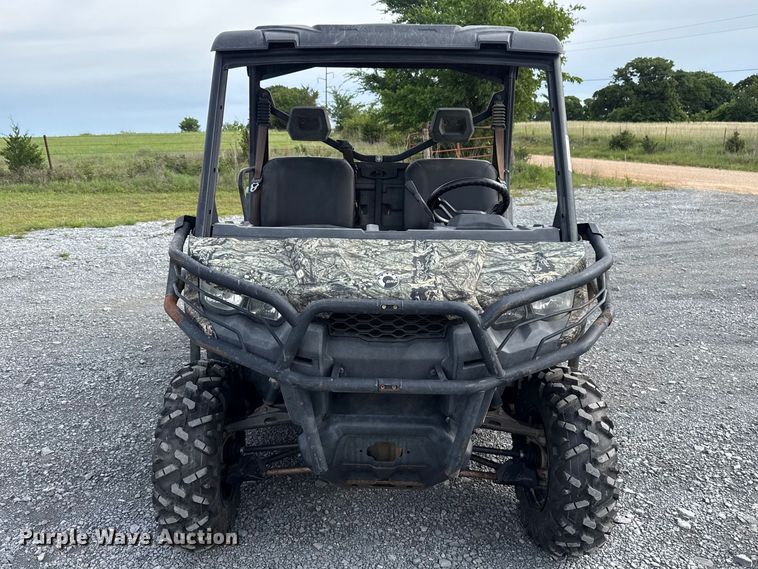 image for item ET6103 2019 Can-Am Defender HD8 utility vehicle