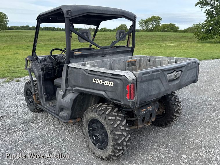 image for item ET6103 2019 Can-Am Defender HD8 utility vehicle