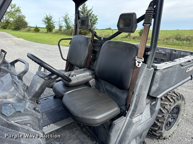image for item ET6103 2019 Can-Am Defender HD8 utility vehicle