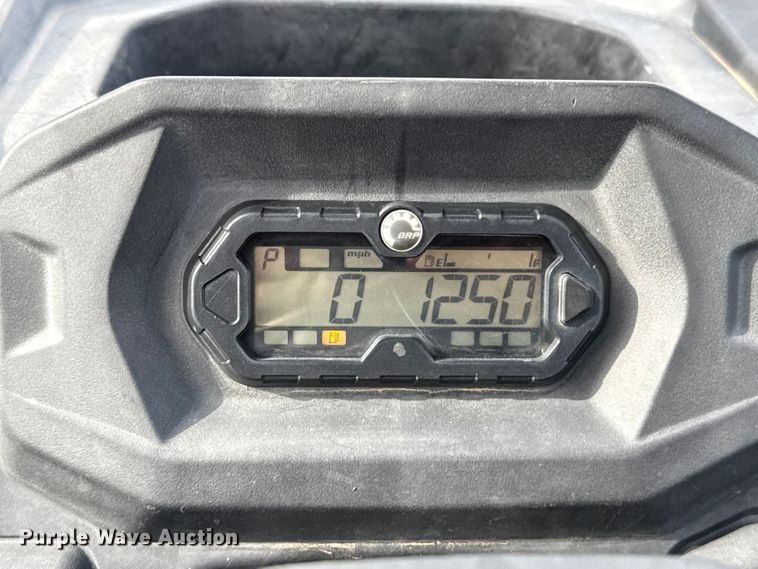 image for item ET6103 2019 Can-Am Defender HD8 utility vehicle