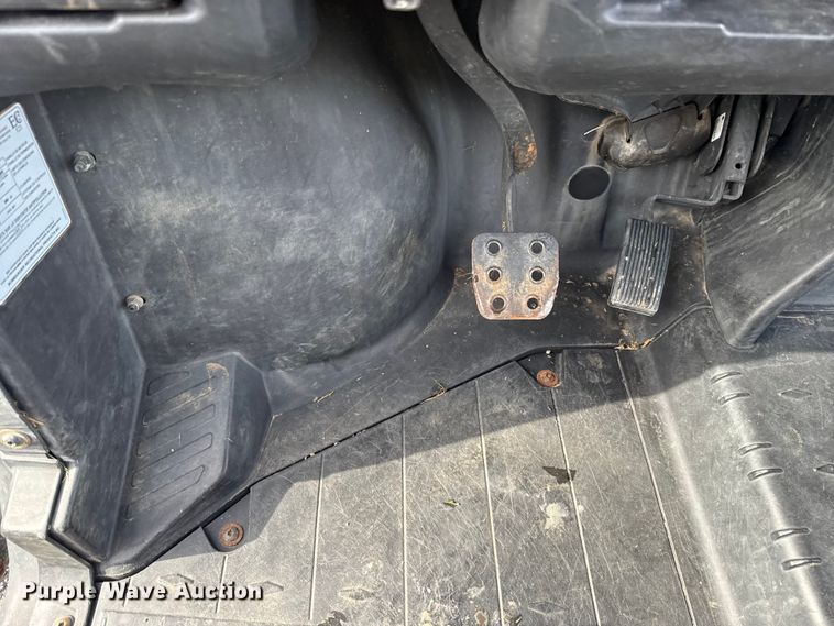 image for item ET6103 2019 Can-Am Defender HD8 utility vehicle