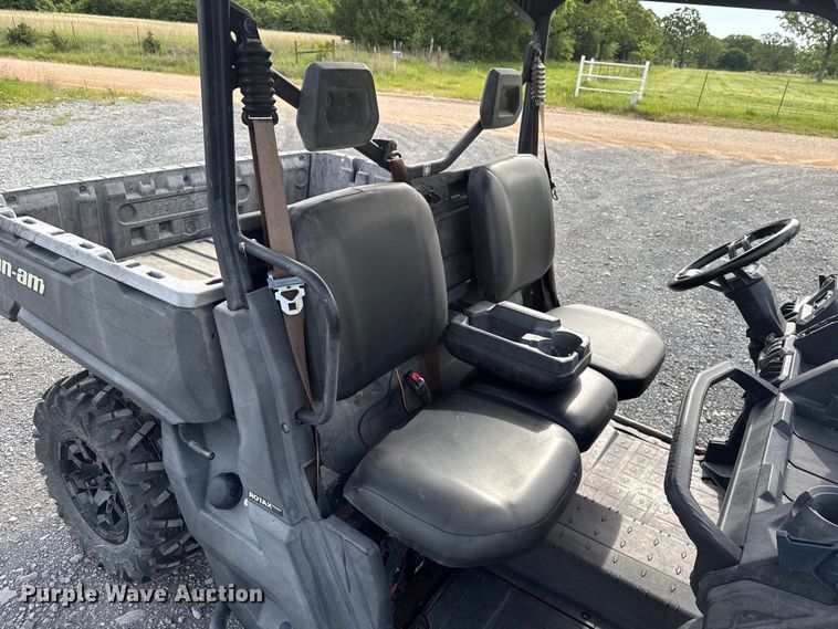image for item ET6103 2019 Can-Am Defender HD8 utility vehicle