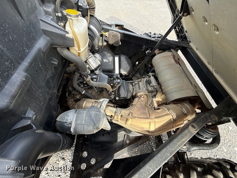 image for item ET6103 2019 Can-Am Defender HD8 utility vehicle