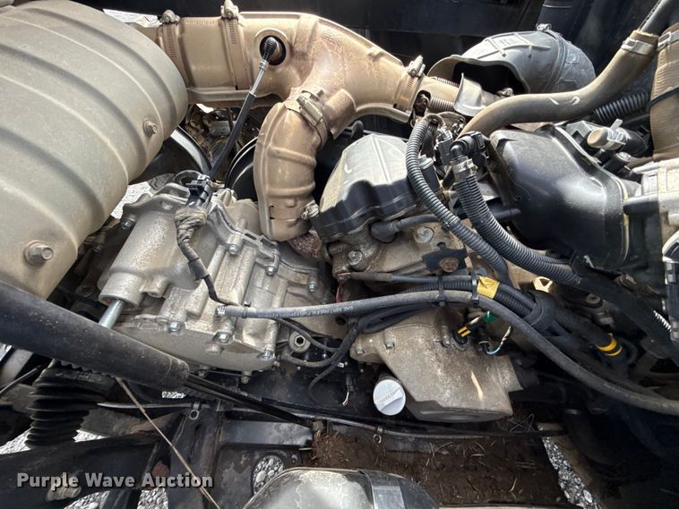 image for item ET6103 2019 Can-Am Defender HD8 utility vehicle