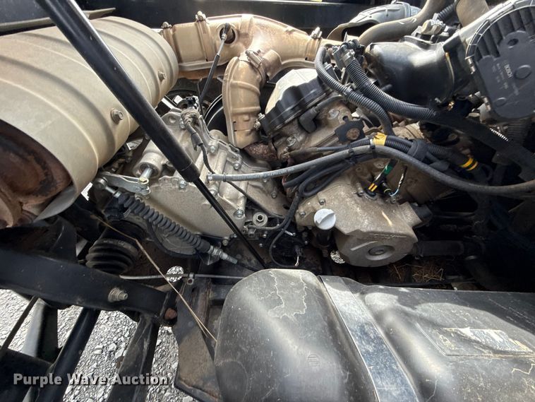 image for item ET6103 2019 Can-Am Defender HD8 utility vehicle