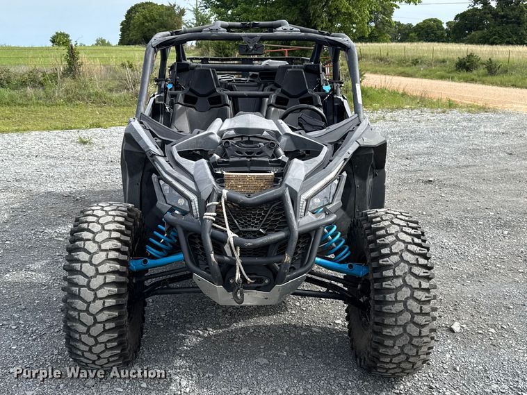 image for item ET6105 2023 Can-Am Maverick X3 DX Max utility vehicle