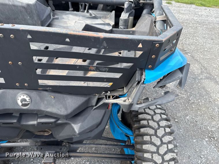 image for item ET6105 2023 Can-Am Maverick X3 DX Max utility vehicle