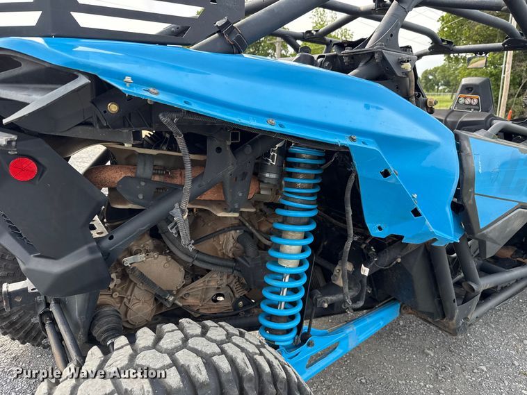 image for item ET6105 2023 Can-Am Maverick X3 DX Max utility vehicle