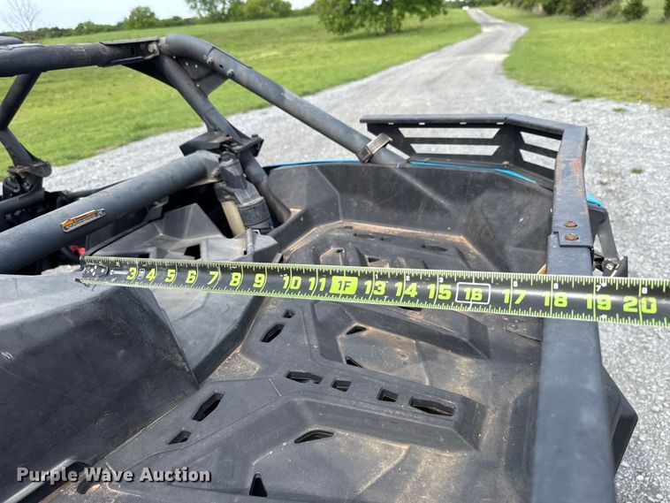 image for item ET6105 2023 Can-Am Maverick X3 DX Max utility vehicle