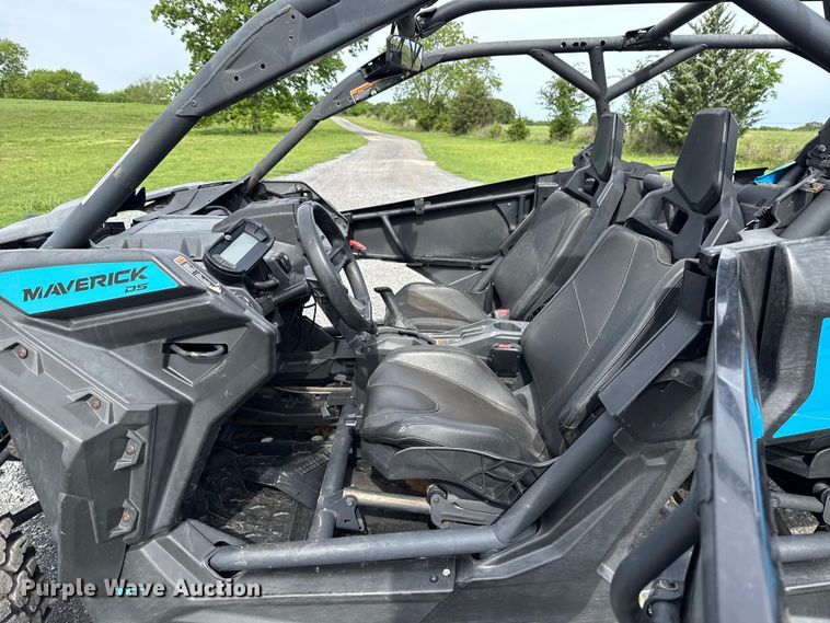 image for item ET6105 2023 Can-Am Maverick X3 DX Max utility vehicle