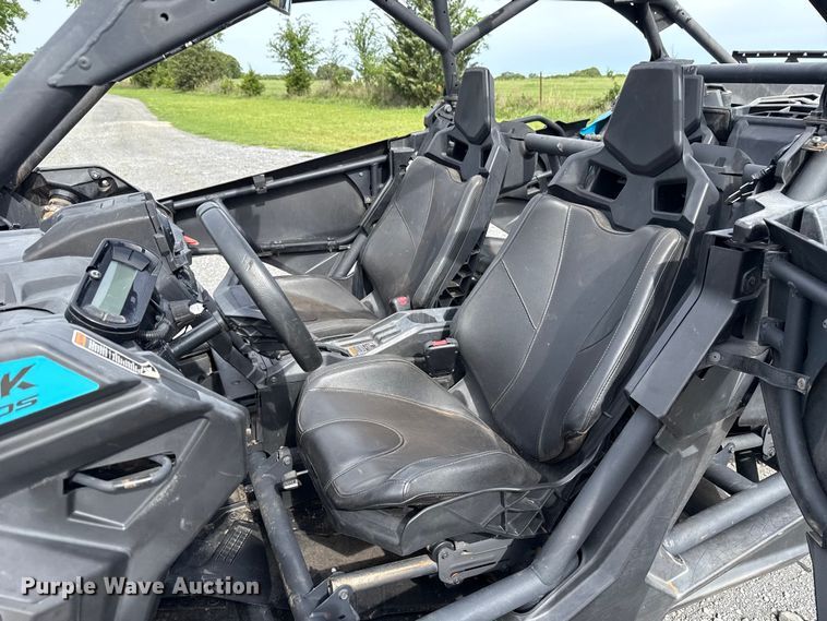image for item ET6105 2023 Can-Am Maverick X3 DX Max utility vehicle