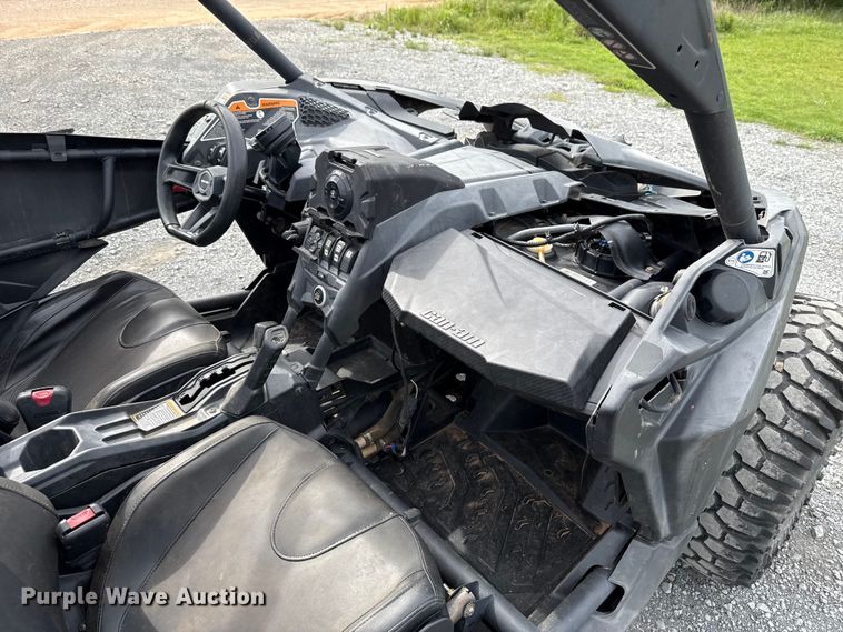 image for item ET6105 2023 Can-Am Maverick X3 DX Max utility vehicle