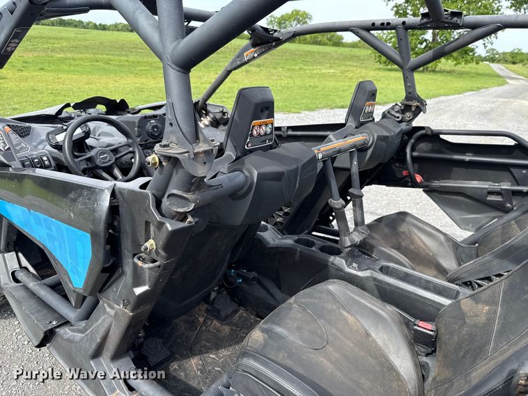 image for item ET6105 2023 Can-Am Maverick X3 DX Max utility vehicle