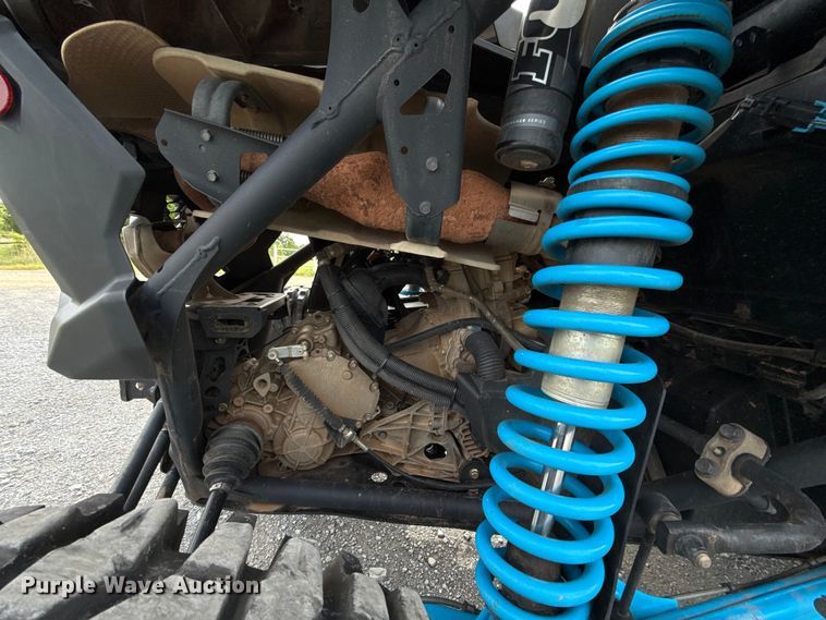 image for item ET6105 2023 Can-Am Maverick X3 DX Max utility vehicle