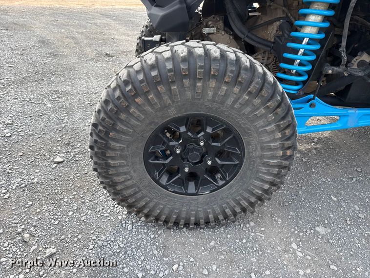 image for item ET6105 2023 Can-Am Maverick X3 DX Max utility vehicle