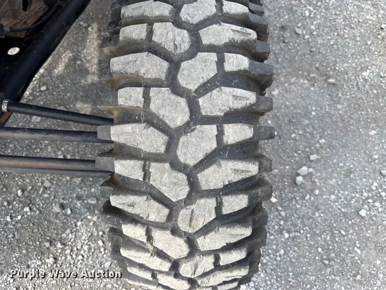 image for item ET6105 2023 Can-Am Maverick X3 DX Max utility vehicle
