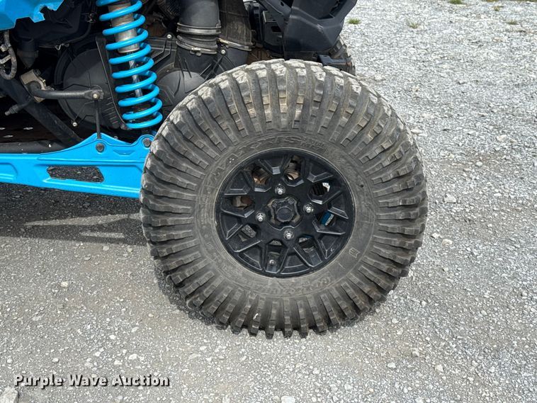 image for item ET6105 2023 Can-Am Maverick X3 DX Max utility vehicle