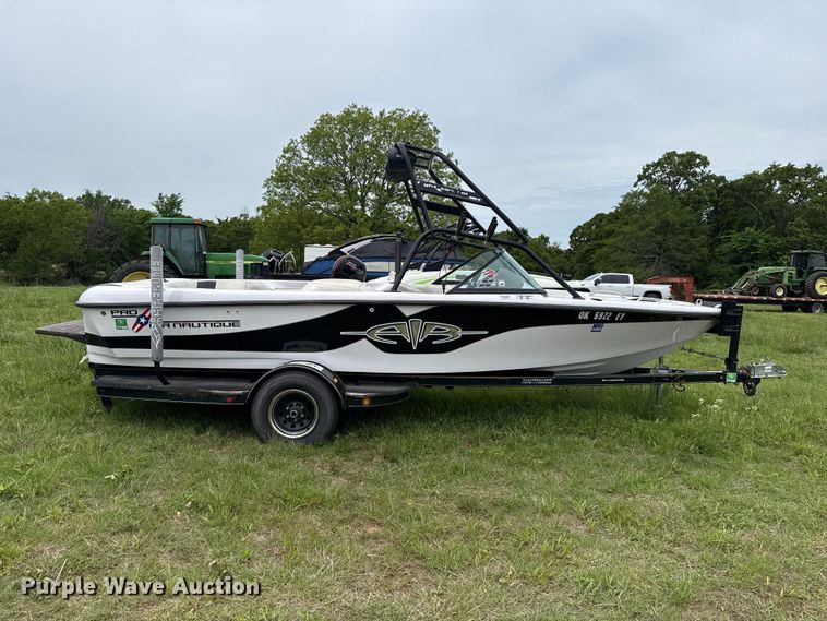 image for item ET6106 2001 CTC ProAir Sport Nautique boat