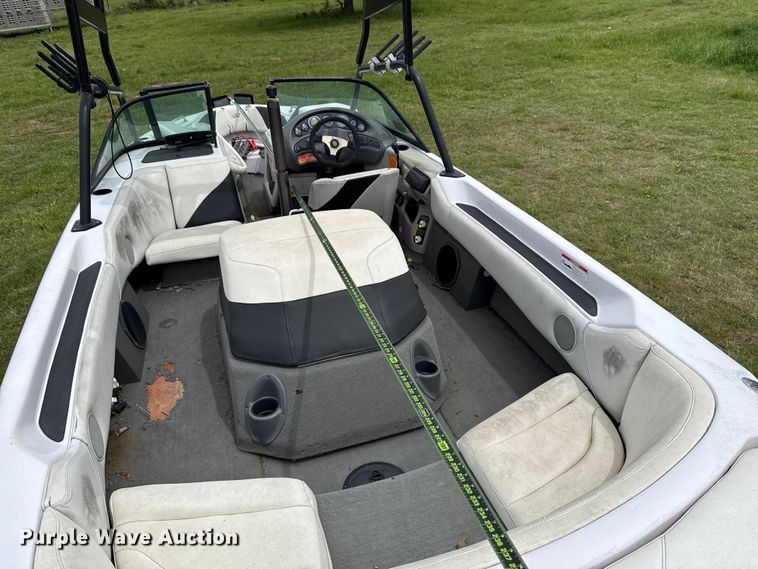 image for item ET6106 2001 CTC ProAir Sport Nautique boat