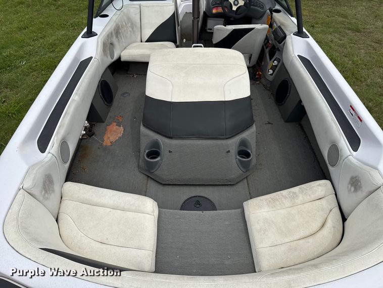image for item ET6106 2001 CTC ProAir Sport Nautique boat