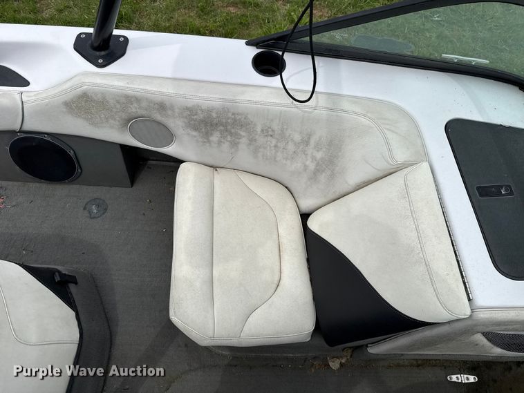 image for item ET6106 2001 CTC ProAir Sport Nautique boat