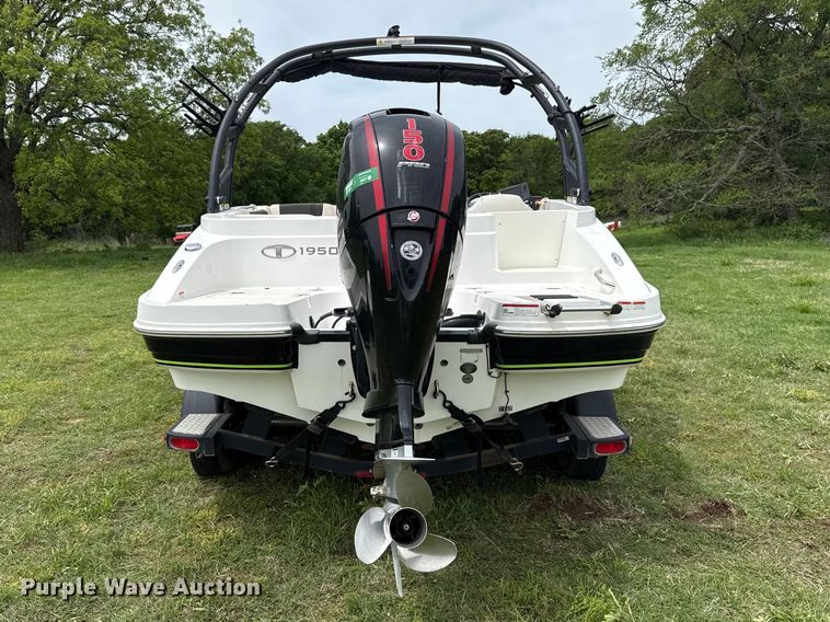 image for item ET6108 2019 Tahoe 1950 boat
