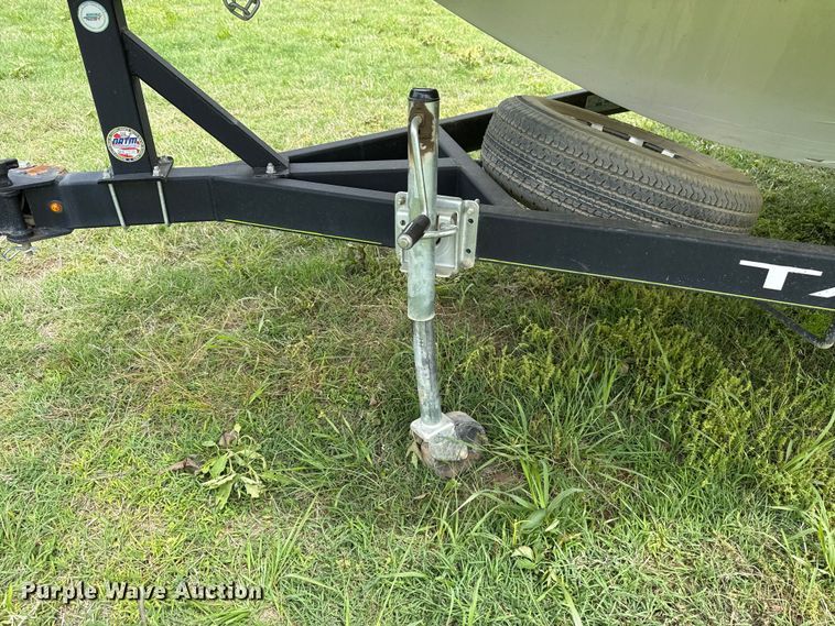 image for item ET6108 2019 Tahoe 1950 boat