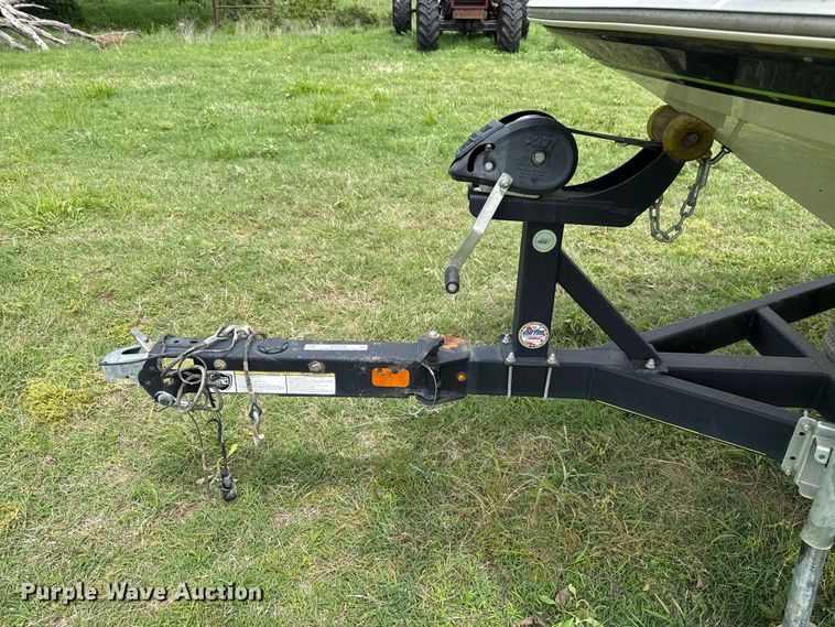 image for item ET6108 2019 Tahoe 1950 boat
