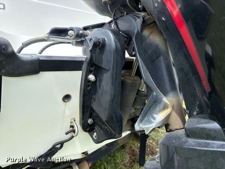 image for item ET6108 2019 Tahoe 1950 boat