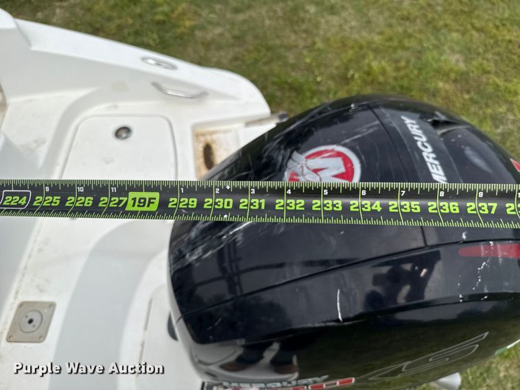image for item ET6108 2019 Tahoe 1950 boat