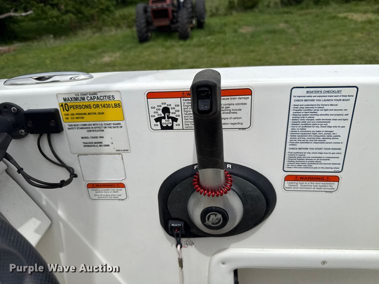 image for item ET6108 2019 Tahoe 1950 boat
