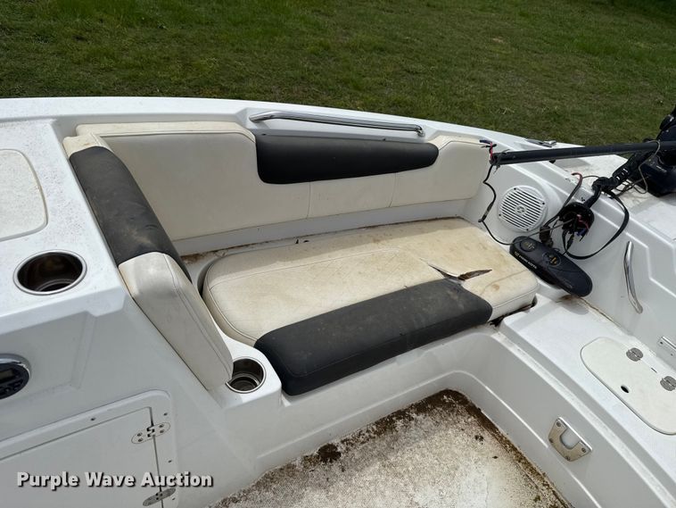 image for item ET6108 2019 Tahoe 1950 boat