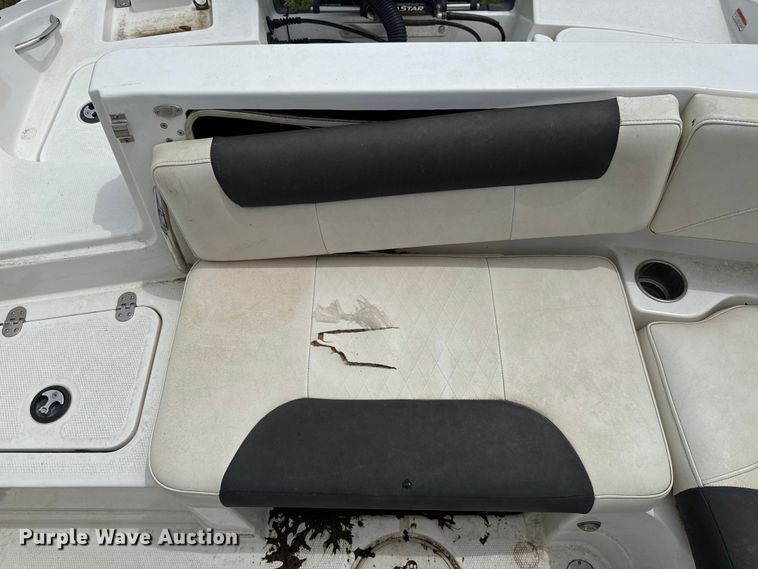 image for item ET6108 2019 Tahoe 1950 boat