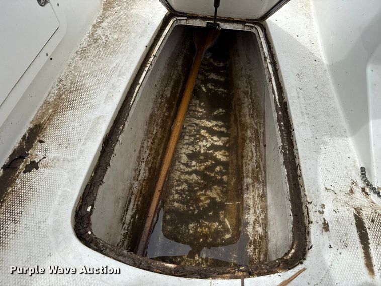 image for item ET6108 2019 Tahoe 1950 boat