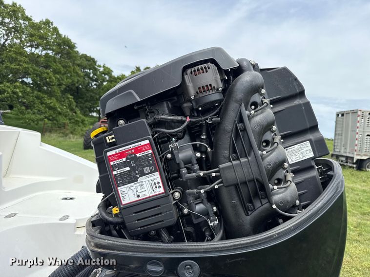 image for item ET6108 2019 Tahoe 1950 boat