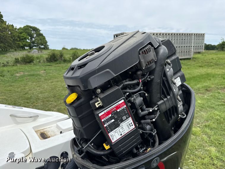 image for item ET6108 2019 Tahoe 1950 boat