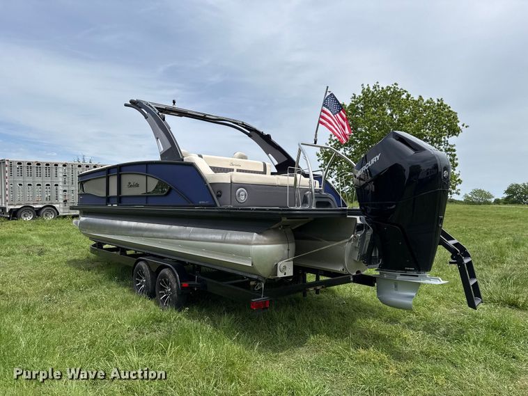 image for item ET6109 2025 Barletta L25UC pontoon boat