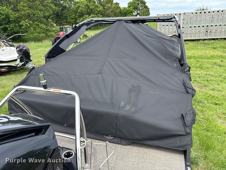 image for item ET6109 2025 Barletta L25UC pontoon boat